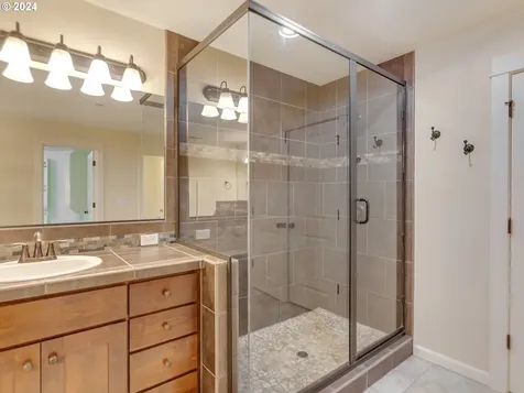 12432 SE Sunpark Happy Valley OR 97086