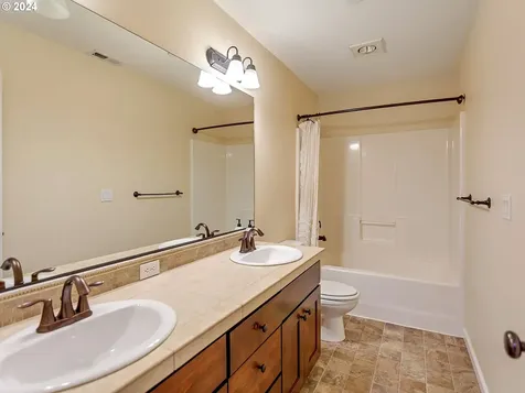 12432 SE Sunpark Happy Valley OR 97086
