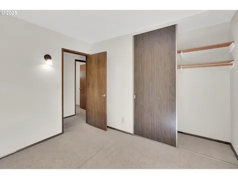 19615 NW Melrose Drive Portland OR 97229