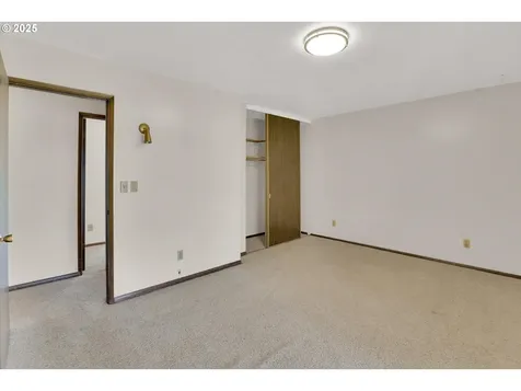 19615 NW Melrose Drive Portland OR 97229