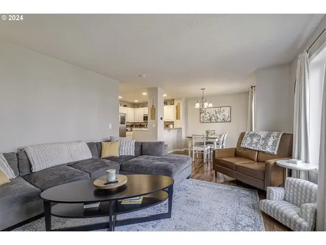 42031 Nw Barton Court Banks OR 97106