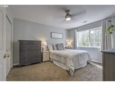 42031 Nw Barton Court Banks OR 97106