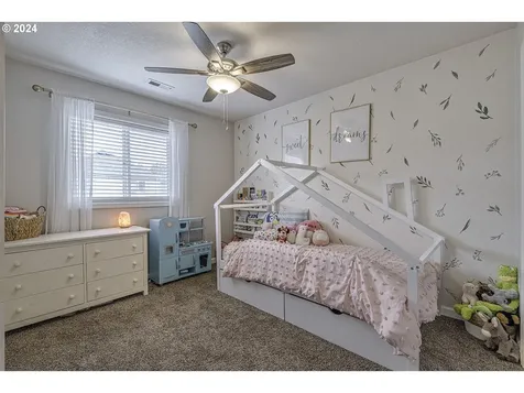 42031 Nw Barton Court Banks OR 97106
