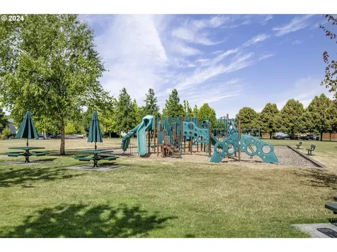 42031 Nw Barton Court Banks OR 97106