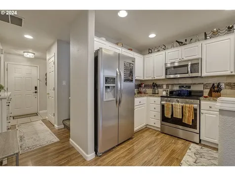 42031 Nw Barton Court Banks OR 97106