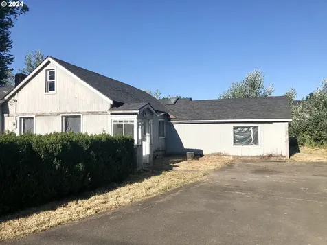 745 S 3rd Street Independence OR 97351