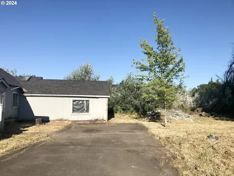 745 S 3rd Street Independence OR 97351