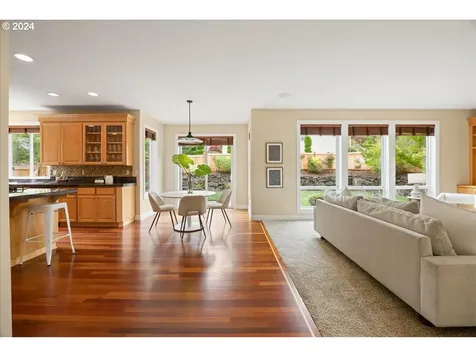 13885 Nw Falconridge Lane Portland OR 97229