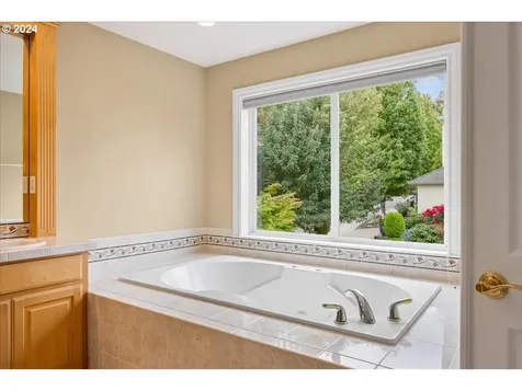 13885 Nw Falconridge Lane Portland OR 97229