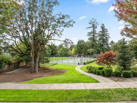 13885 Nw Falconridge Lane Portland OR 97229