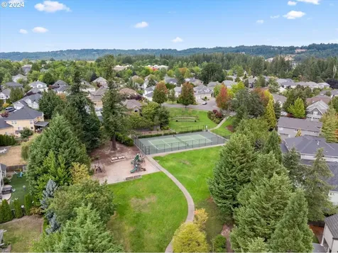 13885 Nw Falconridge Lane Portland OR 97229