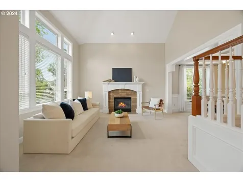 13885 Nw Falconridge Lane Portland OR 97229