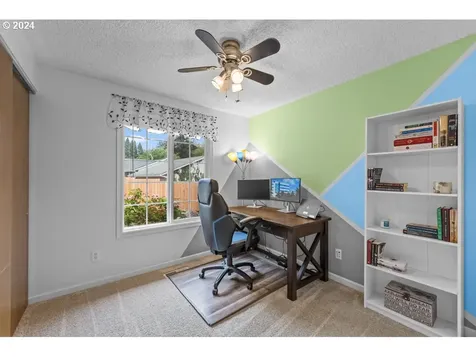 2369 SE Washington Court Hillsboro OR 97123