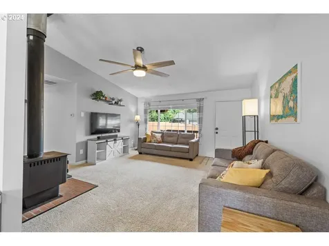 2369 SE Washington Court Hillsboro OR 97123