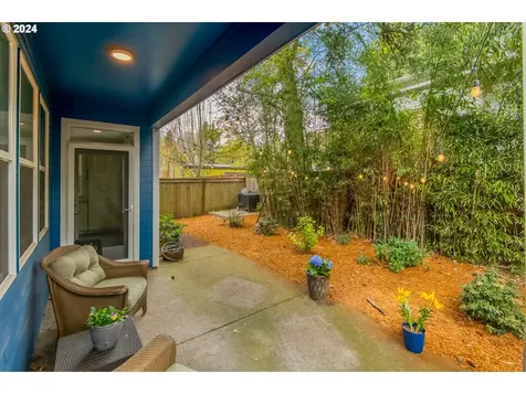 420 Ne 28th Avenue Portland OR 97232