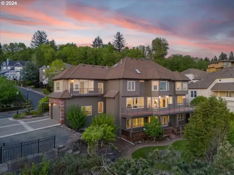 9240 Nw Mckenna Drive Portland OR 97229