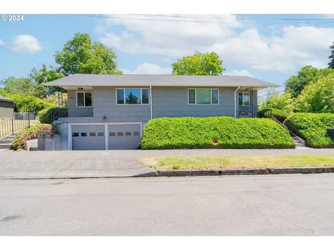 1803 F Street Vancouver WA 98663