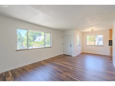 1803 F Street Vancouver WA 98663