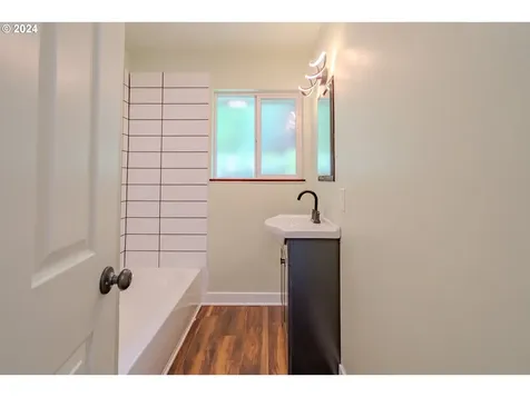 1803 F Street Vancouver WA 98663