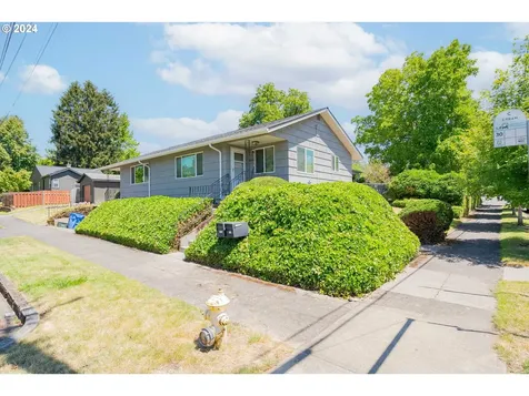 1803 F Street Vancouver WA 98663