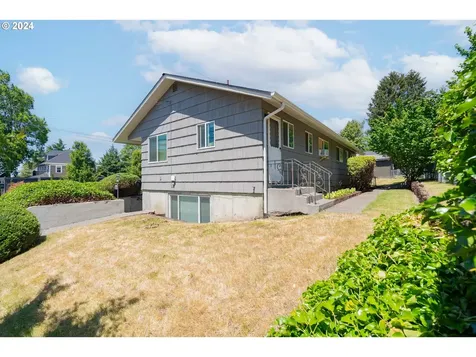 1803 F Street Vancouver WA 98663