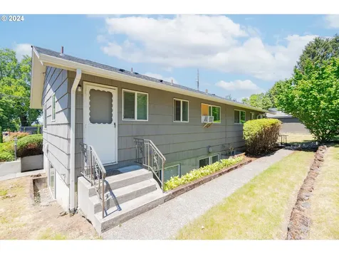 1803 F Street Vancouver WA 98663
