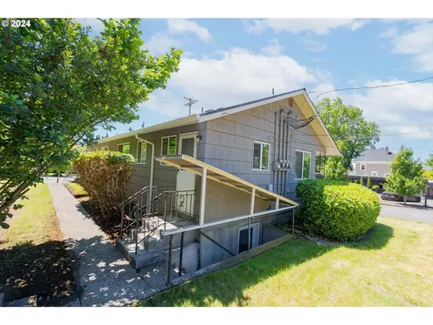 1803 F Street Vancouver WA 98663