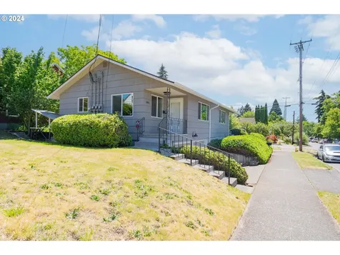 1803 F Street Vancouver WA 98663