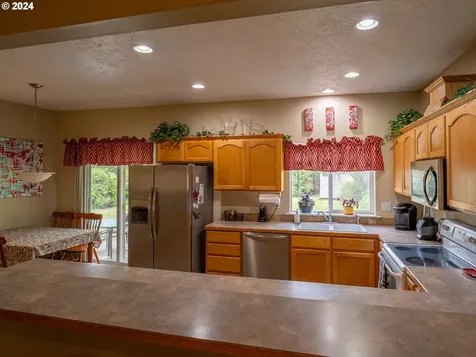 18899 Ne Clackamas Street Portland OR 97230