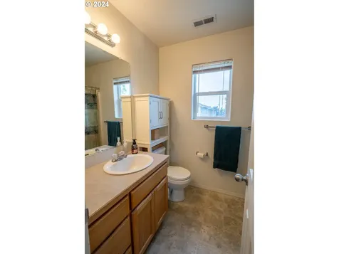 18899 Ne Clackamas Street Portland OR 97230