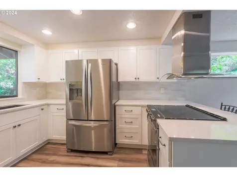 7887 Sw Skyhar Drive Portland OR 97223