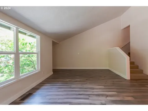 7887 Sw Skyhar Drive Portland OR 97223