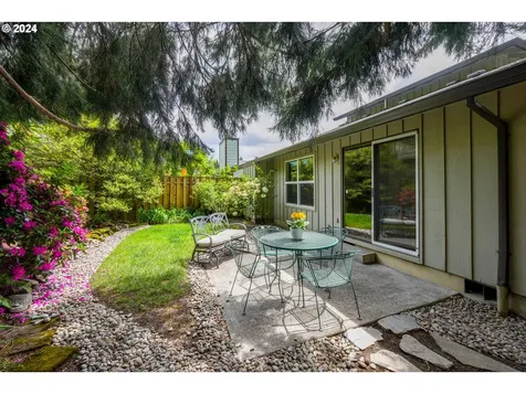 7887 Sw Skyhar Drive Portland OR 97223