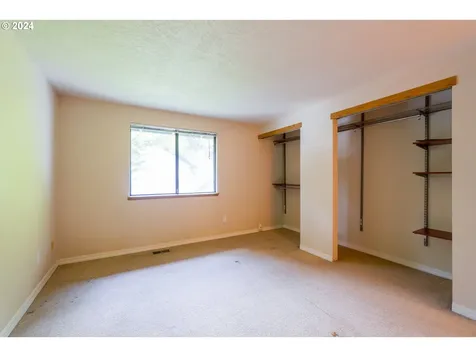 7887 Sw Skyhar Drive Portland OR 97223