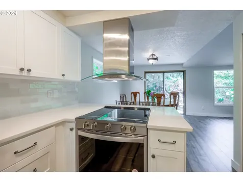 7887 Sw Skyhar Drive Portland OR 97223