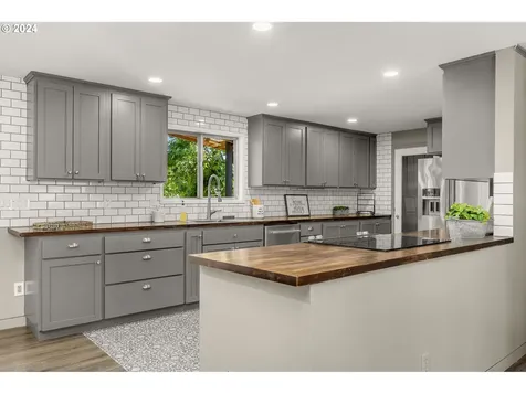 414 Charman Street Oregon City OR 97045