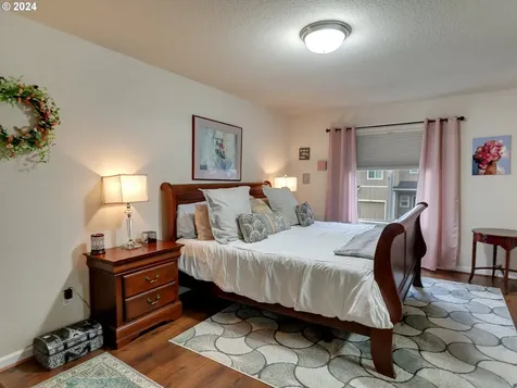 12162 SW Pond Lane Portland OR 97224