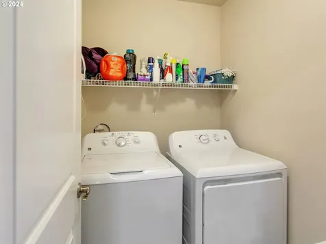 12162 SW Pond Lane Portland OR 97224