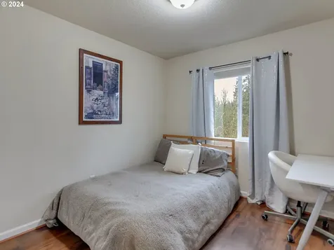12162 SW Pond Lane Portland OR 97224