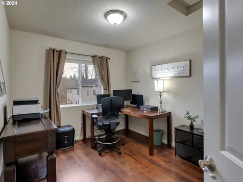 12162 SW Pond Lane Portland OR 97224