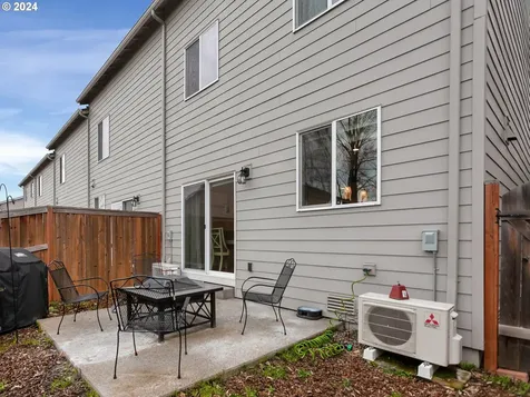 12162 SW Pond Lane Portland OR 97224