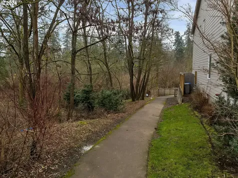 12162 SW Pond Lane Portland OR 97224