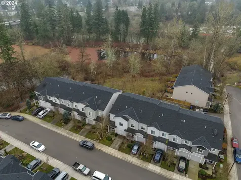 12162 SW Pond Lane Portland OR 97224