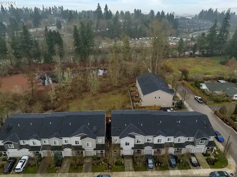 12162 SW Pond Lane Portland OR 97224