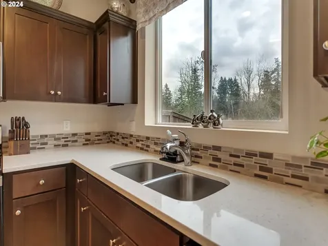 12162 SW Pond Lane Portland OR 97224
