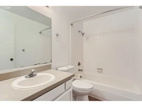12335 SW Berryhill Lane Beaverton OR 97008