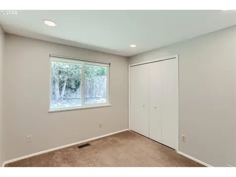 12335 SW Berryhill Lane Beaverton OR 97008