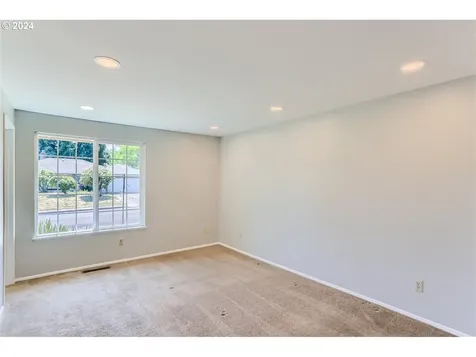 12335 SW Berryhill Lane Beaverton OR 97008