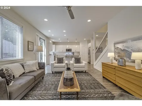 11074 SW Annand Hill Court Portland OR 97224