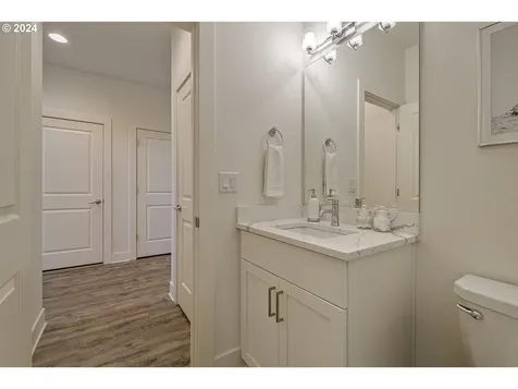 11074 SW Annand Hill Court Portland OR 97224